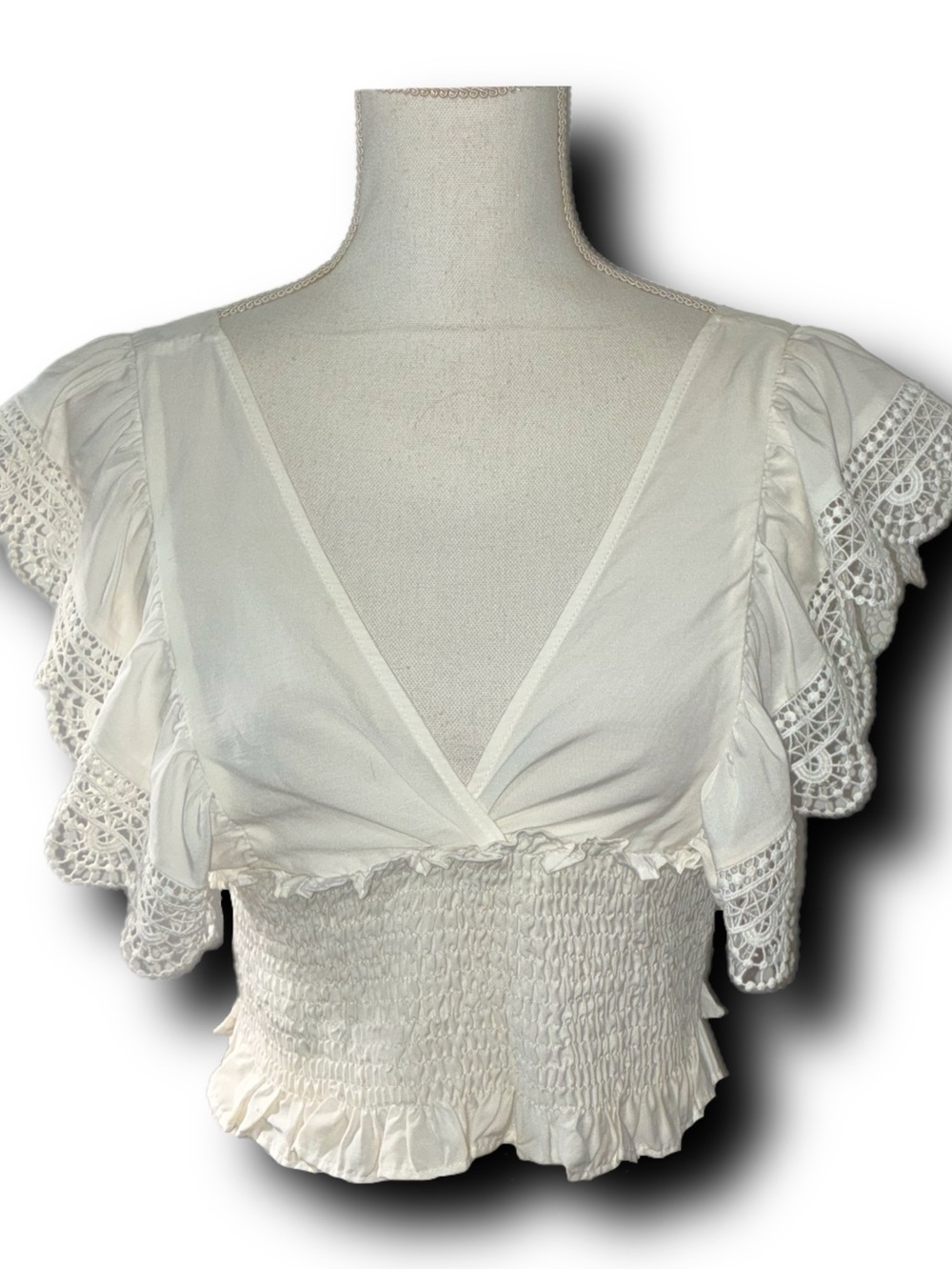 Zara Embroidered Eyelet Knit Smocked Flutter Sleeve Boho Hippie Romantasy Crop